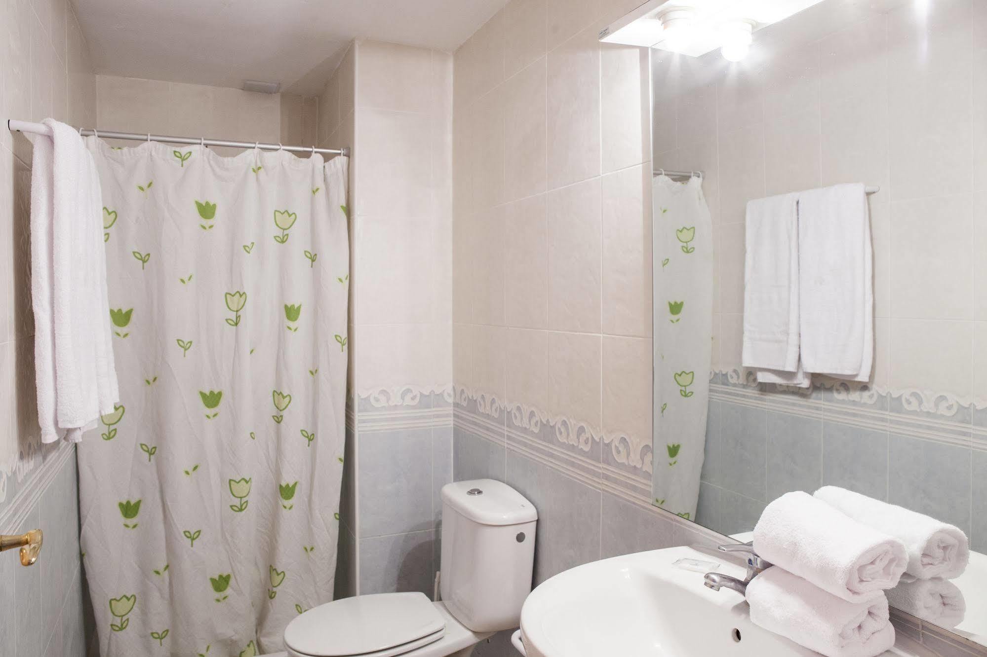 Ibersol Siesta Dorada Apartment Salou Exterior foto